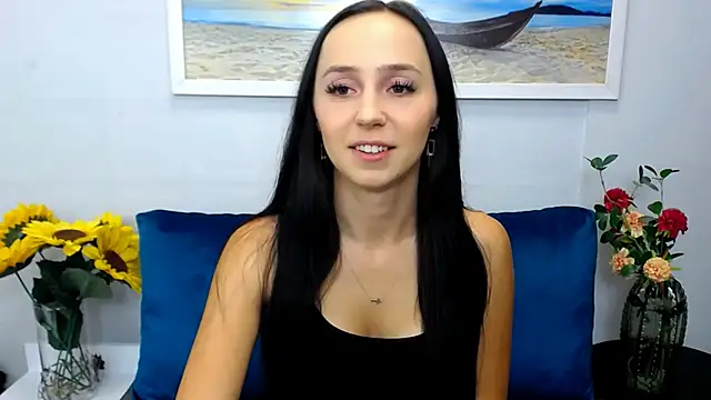 Snapshot of LuisaLive chatting on May 2026 06:19:02 AM LuisaLive online show from May 2026 06:19:02 AM