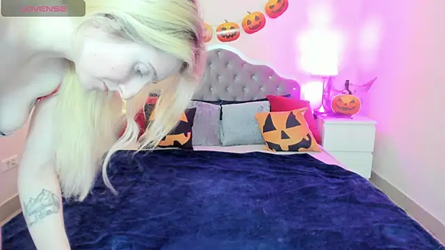 CamillaDreamer online show from November 2025 04:42:01 PM