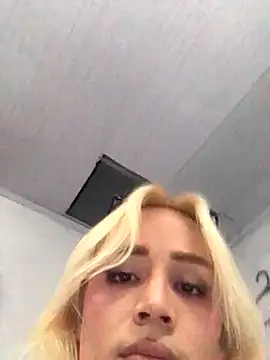 alexawinterrr online show from September 2025 12:32:01 PM