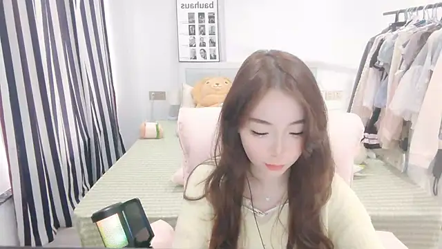 Snapshot of Gardenia-222 chatting on October 2025 06:23:01 AM Gardenia-222 online show from October 2025 06:23:01 AM