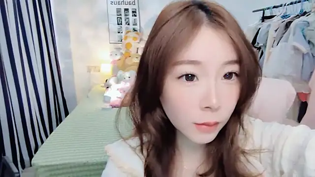 Snapshot of Gardenia-222 chatting on November 2025 06:25:01 AM Gardenia-222 online show from November 2025 06:25:01 AM