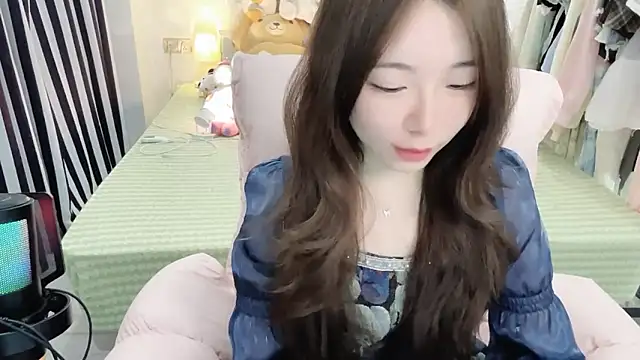 Snapshot of Gardenia-222 chatting on December 2025 01:39:02 PM Gardenia-222 online show from December 2025 01:39:02 PM