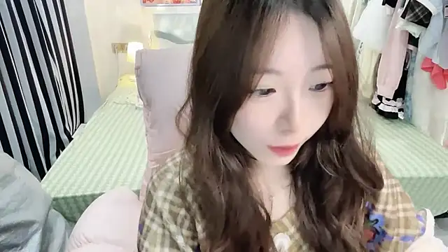 Snapshot of Gardenia-222 chatting on February 2026 01:37:02 PM Gardenia-222 online show from February 2026 01:37:02 PM