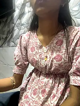 Snapshot of Nencycute1 chatting on October 2025 06:38:02 PM Nencycute1 online show from October 2025 06:38:02 PM