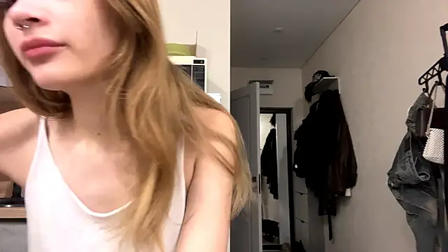 ElissaMikrot online show from October 2025 05:34:02 PM