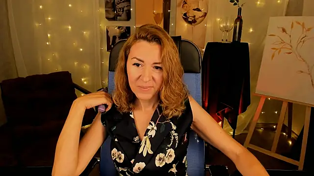 DonnaSmitth online show from October 2025 10:03:02 AM