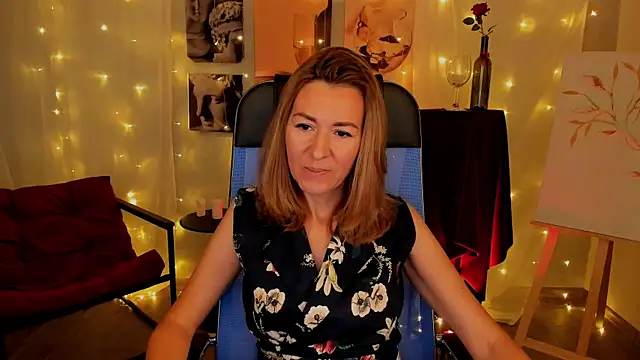 DonnaSmitth online show from October 2025 07:05:02 AM