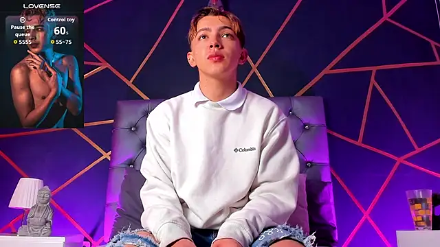 Lian Miller1  online show from April 2026 12:52:02 PM