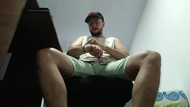 Snapshot of DirtyNotLimits_ chatting on October 2025 12:23:02 PM DirtyNotLimits online show from October 2025 12:23:02 PM