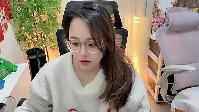 NEWONETO online show from January 2026 07:30:01 PM