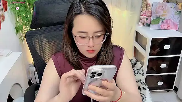 NEWONETO online show from February 2026 01:35:02 AM