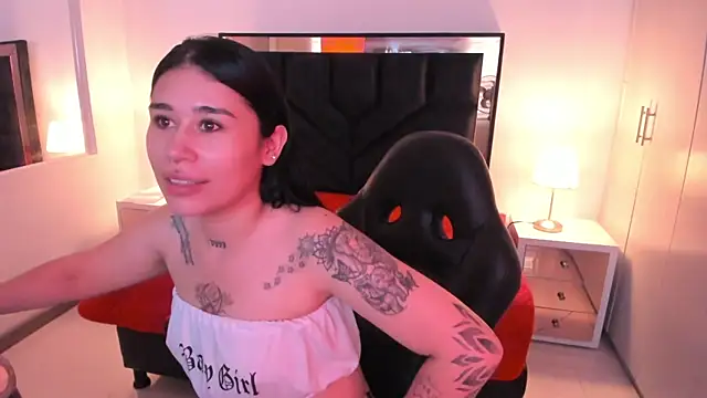 SusanVilla online show from November 2025 07:34:02 PM