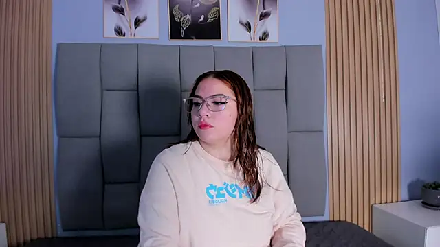 Kandyfrees  online show from January 2026 11:26:02 AM