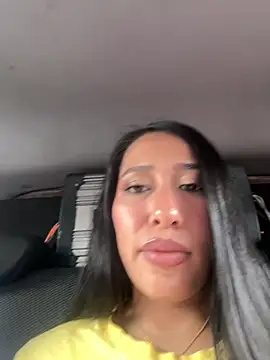 Amelia Rivas online show from April 2026 03:45:01 PM