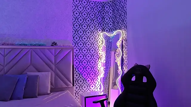 Snapshot of Ixchel_tay chatting on February 2026 03:25:02 AM Ixchel tay online show from February 2026 03:25:02 AM