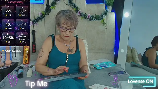 Devora mature65 online show from December 2025 05:18:02 PM