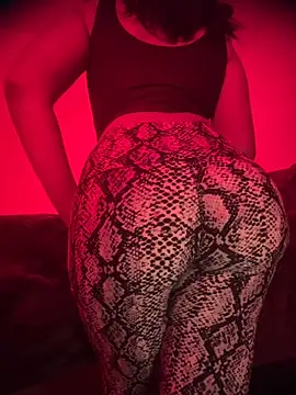 bellacagyal online show from November 2025 04:45:01 AM