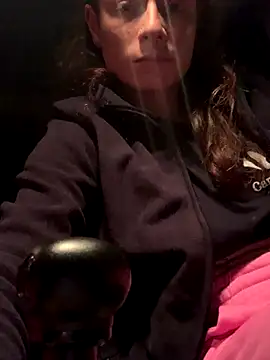 GoldenPussy1329 online show from October 2025 07:26:02 PM