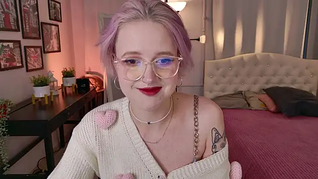 luna son online show from November 2025 06:12:01 AM