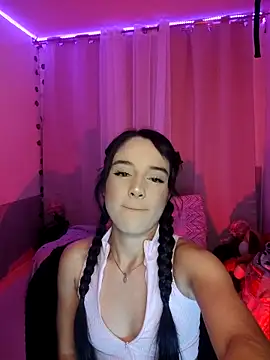 Snapshot of tamara_vald chatting on October 2025 04:35:01 AM tamara vald online show from October 2025 04:35:01 AM