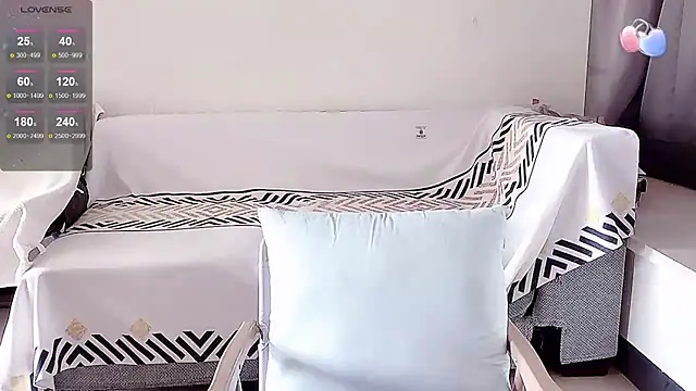 Smile-- online show from November 2025 03:27:02 AM