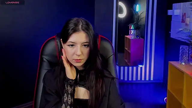 Azaliya Haze online show from October 2025 10:25:01 AM