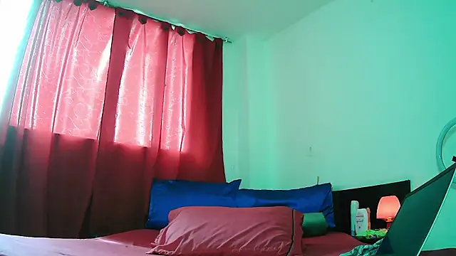 MissAsly online show from November 2025 03:16:01 PM