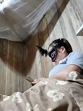 Tuyet xx online show from October 2025 02:04:02 PM