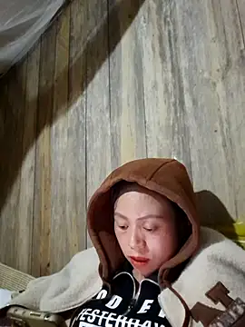 Tuyet xx online show from October 2025 01:47:02 PM