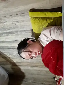 Tuyet xx online show from December 2025 01:38:02 PM