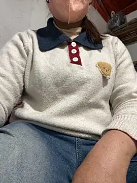 Snapshot of Liu30 chatting on November 2025 05:15:02 PM Liu30 online show from November 2025 05:15:02 PM