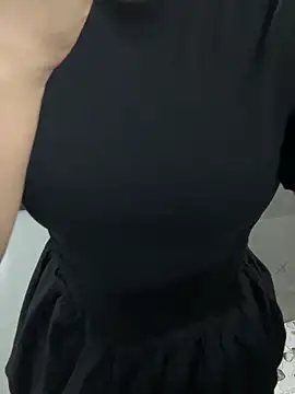 lee ly online show from November 2025 02:43:02 PM