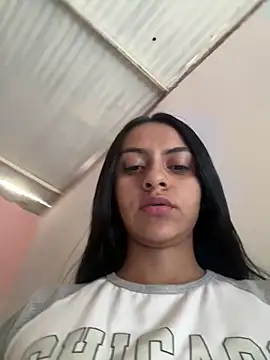 Snapshot of miluwatson chatting on February 2026 08:25:02 PM miluwatson online show from February 2026 08:25:02 PM