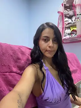 Snapshot of miluwatson chatting on March 2026 04:07:02 AM miluwatson online show from March 2026 04:07:02 AM