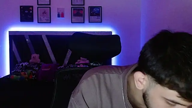 Sebasxxl12 online show from October 2025 01:45:02 PM