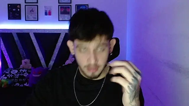 Sebasxxl12 online show from October 2025 01:14:01 PM