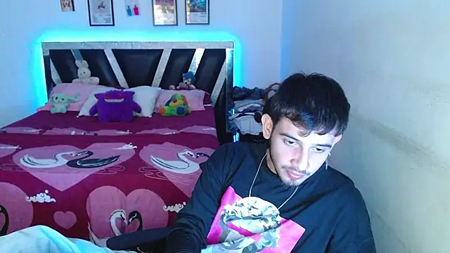 Sebasxxl12 online show from February 2026 10:31:01 PM