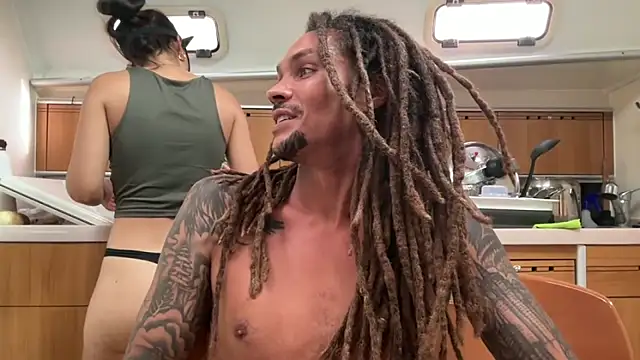 Snapshot of Monk_and_Mia chatting on October 2025 01:54:01 PM Monk and Mia online show from October 2025 01:54:01 PM