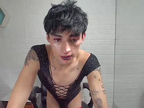 Mila Leon online show from October 2025 03:34:02 AM