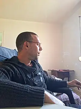 Snapshot of iveleche0987 chatting on October 2025 12:45:02 PM iveleche0987 online show from October 2025 12:45:02 PM