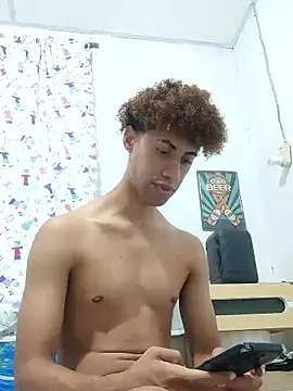 Snapshot of The_boy_good chatting on January 2026 07:19:01 PM The boy good online show from January 2026 07:19:01 PM