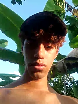 Snapshot of The_boy_good chatting on February 2026 10:00:02 PM The boy good online show from February 2026 10:00:02 PM