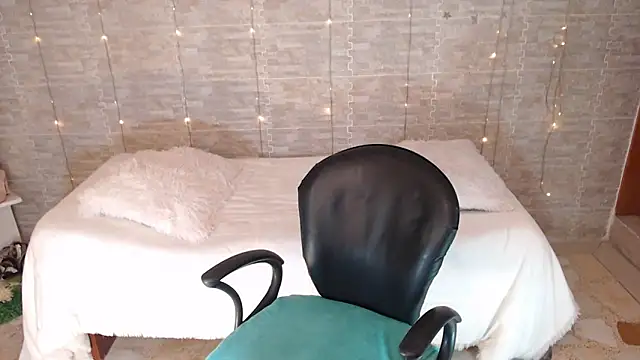 Sofia granny online show from April 2026 03:00:01 AM