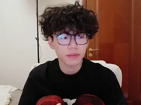 hangzi-0011 online show from September 2025 10:53:02 AM