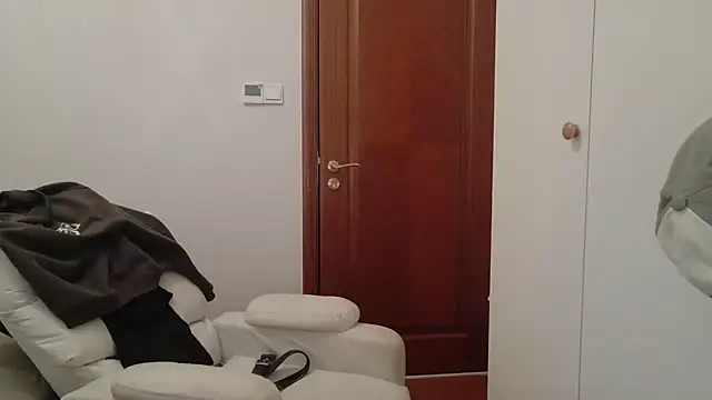 hangzi-0011 online show from October 2025 10:15:02 AM