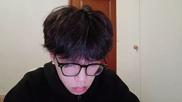 hangzi-0011 online show from December 2025 11:04:01 AM