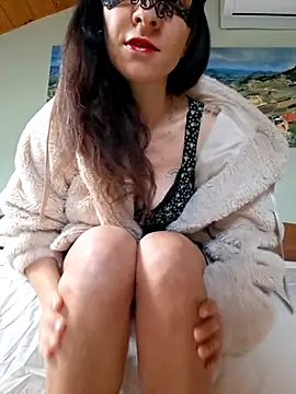 SonoSoloTua online show from November 2025 08:57:01 AM