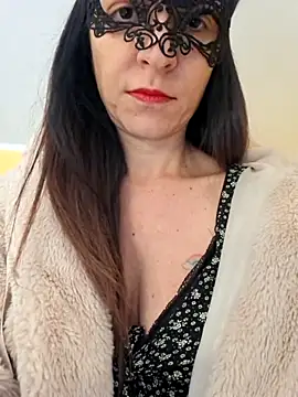 SonoSoloTua online show from November 2025 09:42:02 AM