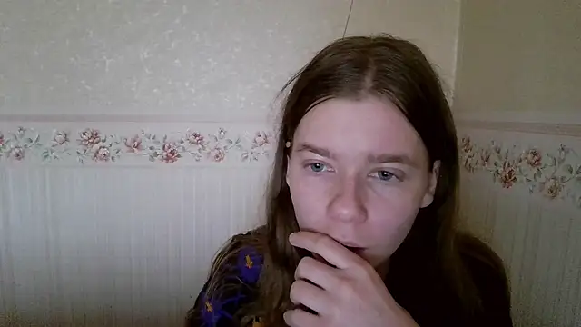 Snapshot of 0nlyLola chatting on October 2025 07:05:02 AM 0nlyLola online show from October 2025 07:05:02 AM