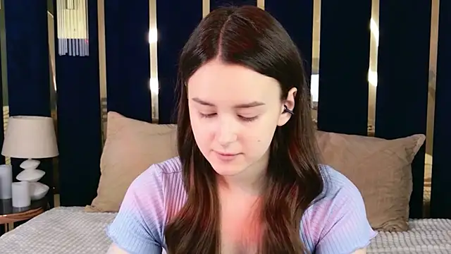 EvaSwen online show from March 2026 12:49:01 PM